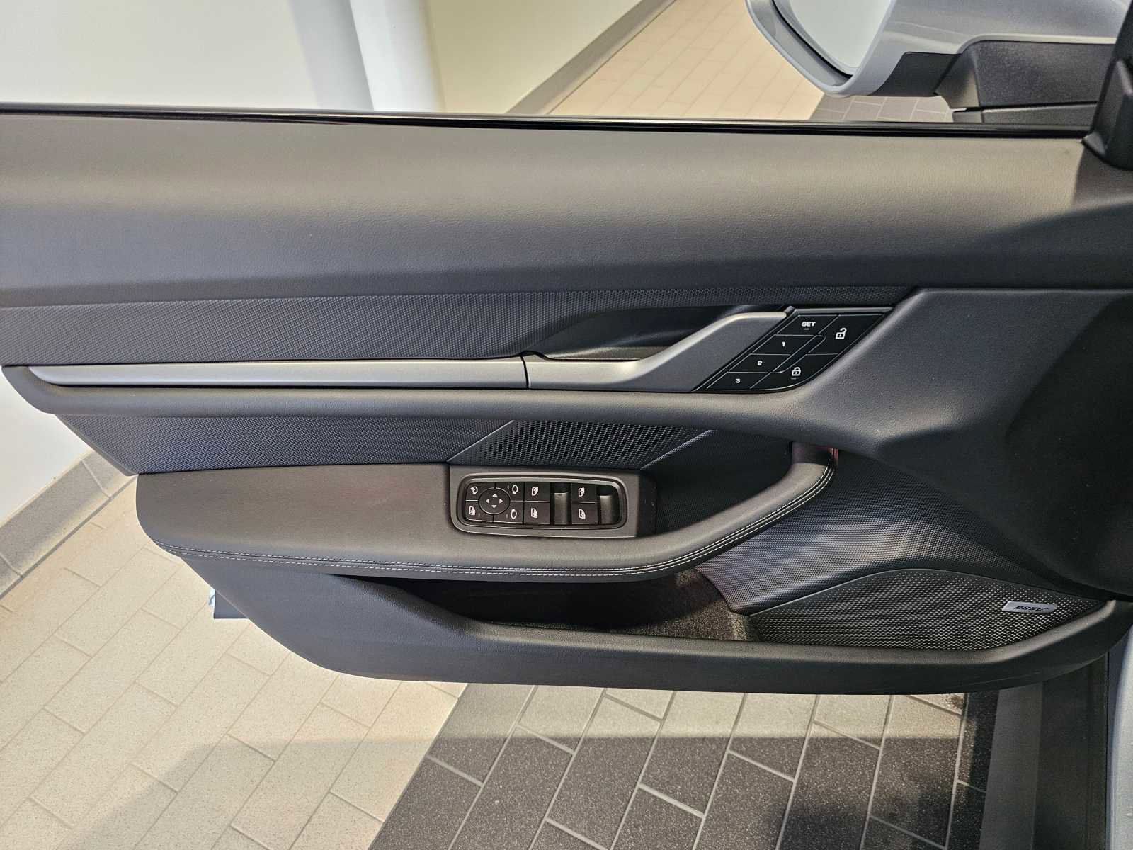 New 2025 Porsche Taycan image 26