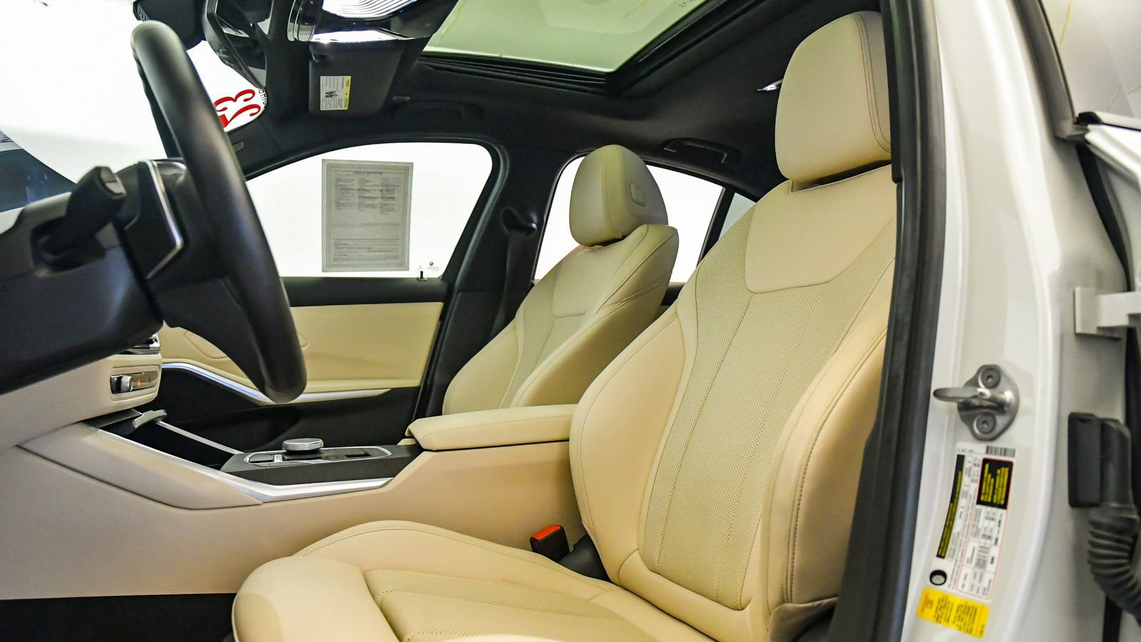 Used 2023 BMW 330i Sedan w/ Driving Assistance Package image 18