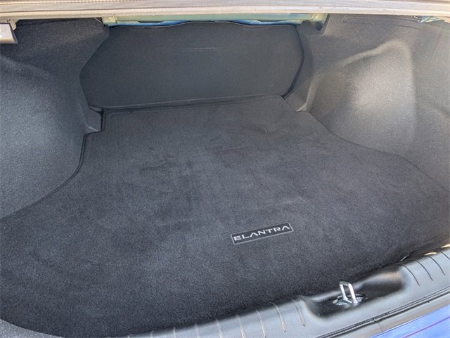 Used 2025 Hyundai Elantra SE image 14