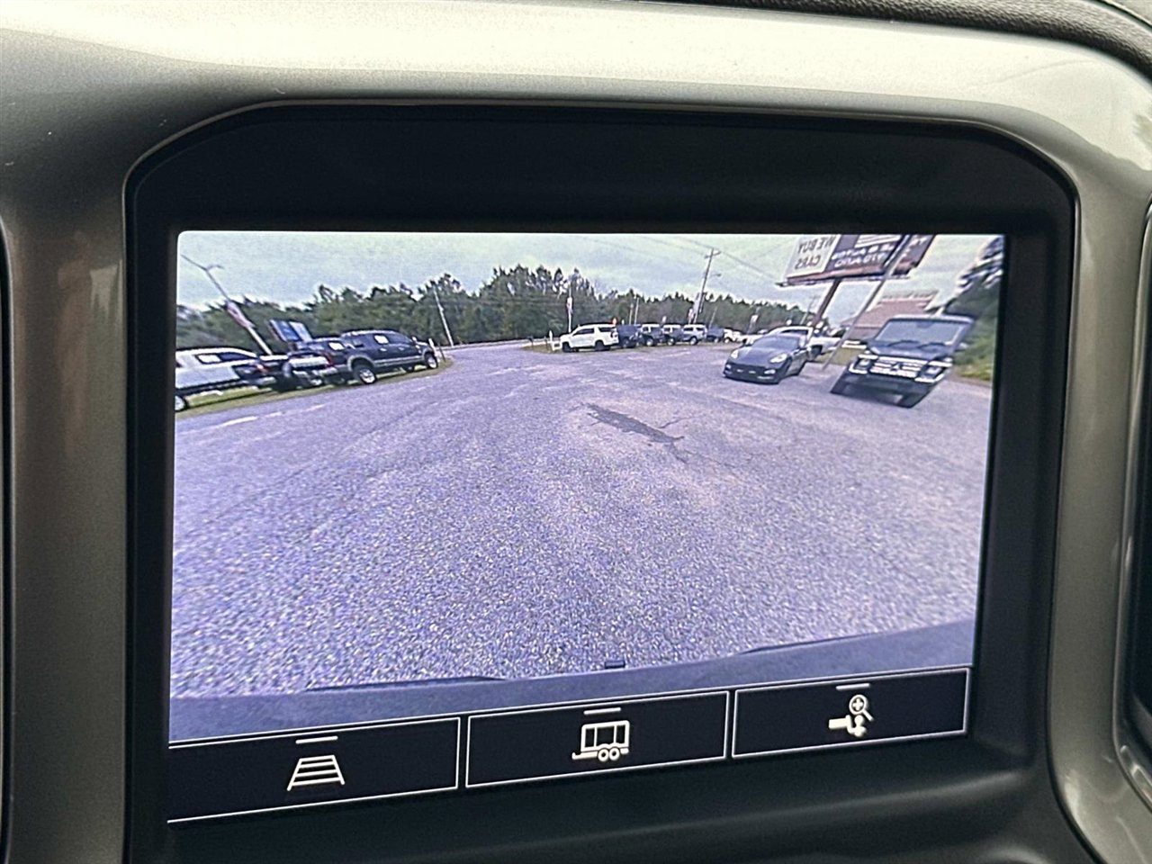 Used 2021 Chevrolet Silverado 1500 LTZ image 30