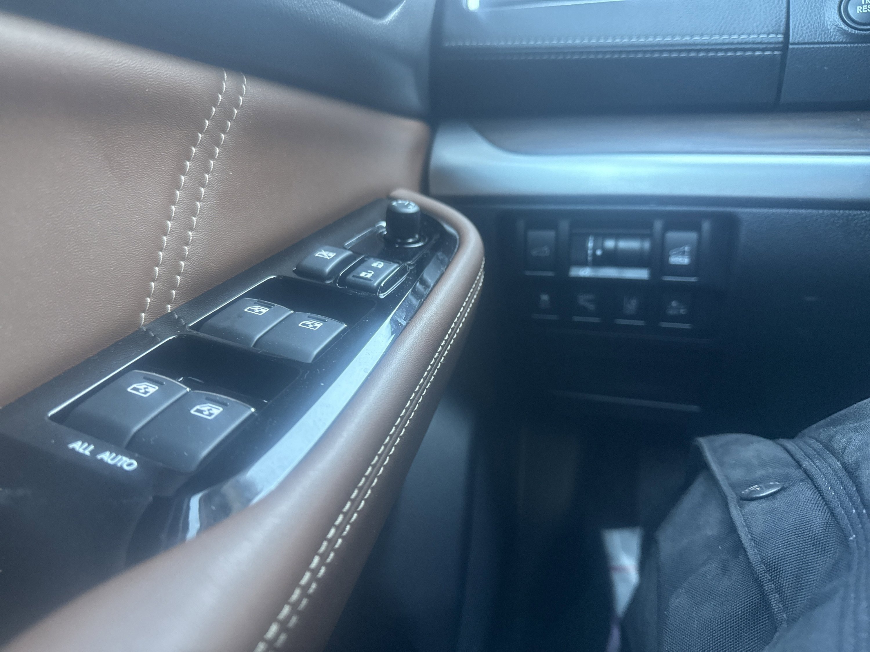 Used 2019 Subaru Outback 2.5i Touring AWD/4WD image 22