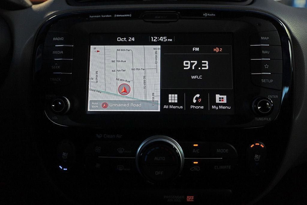 Used 2018 Kia Soul + w/ Primo Package image 23