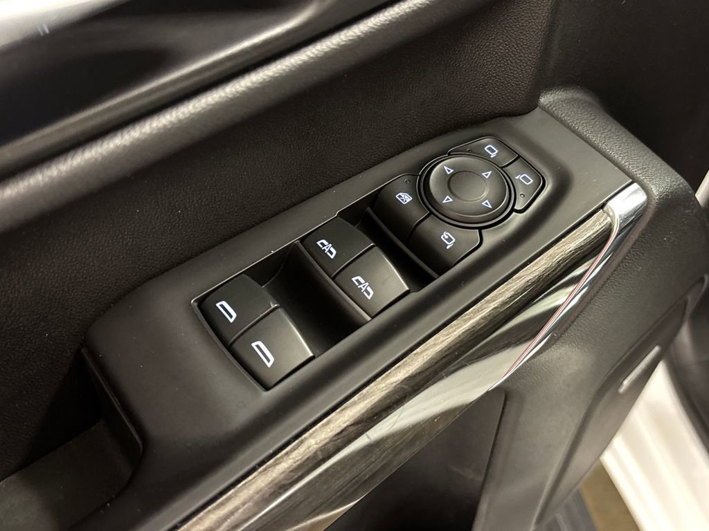 Used 2021 Chevrolet Silverado 1500 LTZ w/ Technology Package AWD/4WD image 25