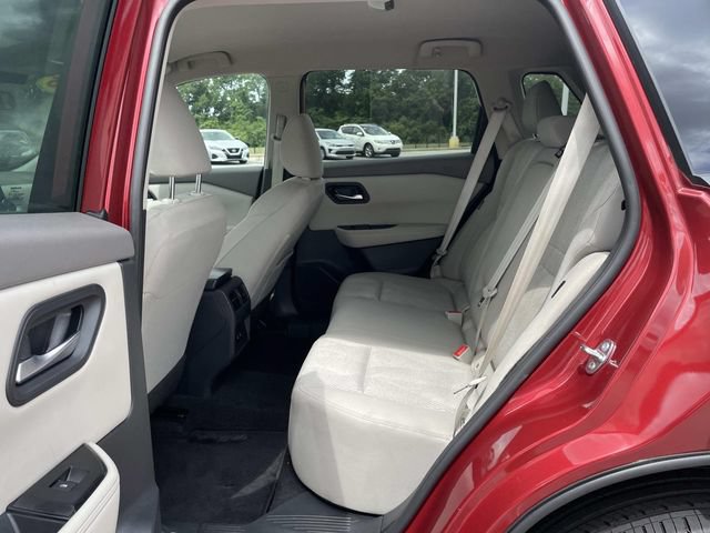 Used 2025 Nissan Rogue SV AWD/4WD image 10