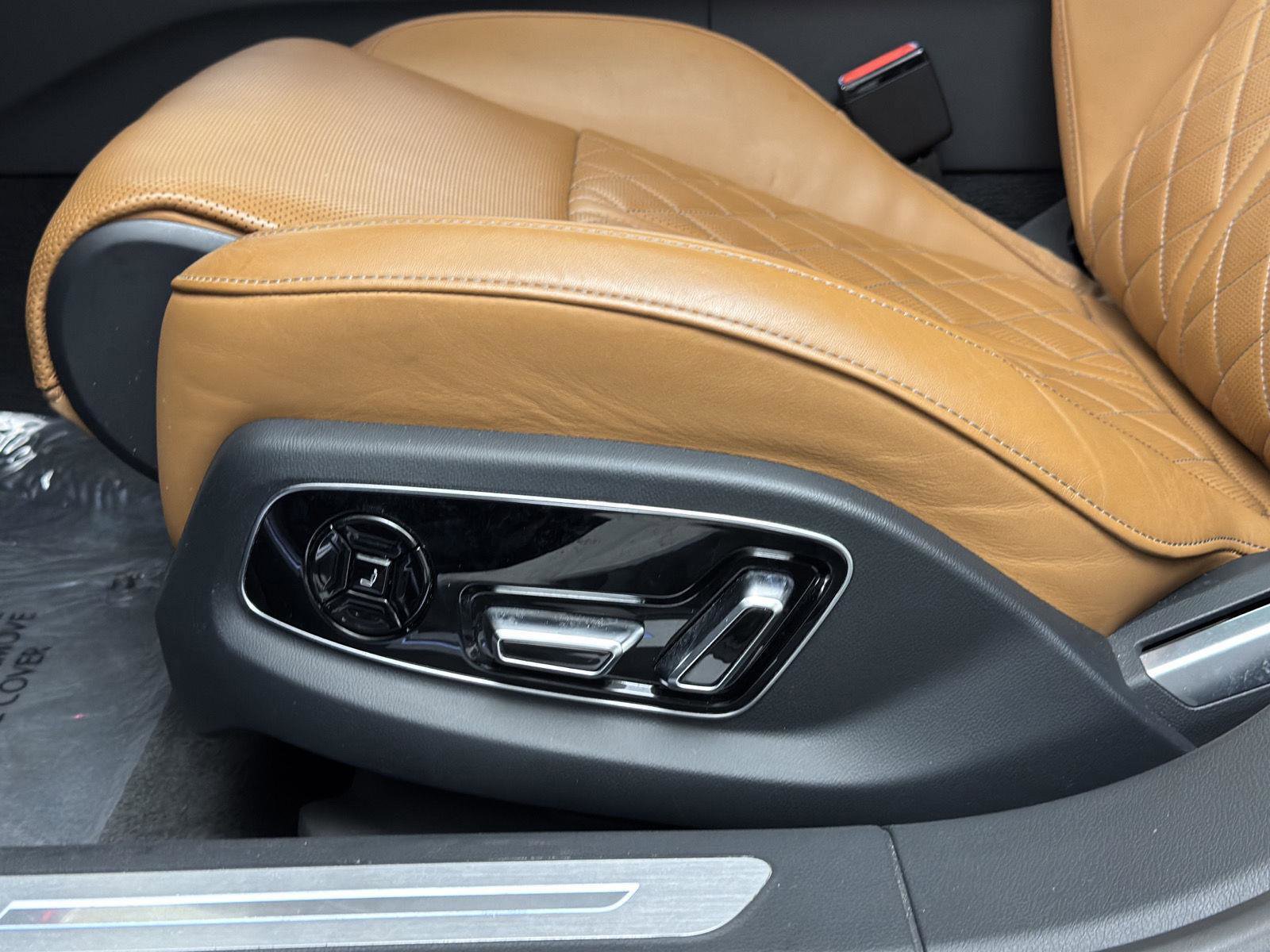 Used 2023 Audi S8 w/ S8 Comfort Plus Package image 26