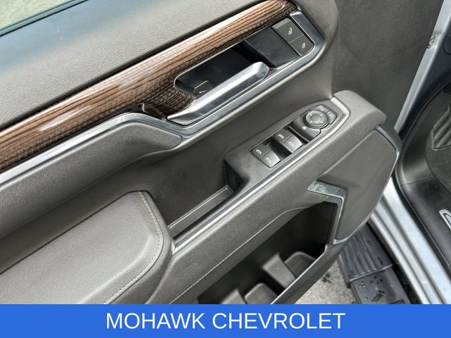 Used 2025 Chevrolet Silverado 1500 LT AWD/4WD image 23