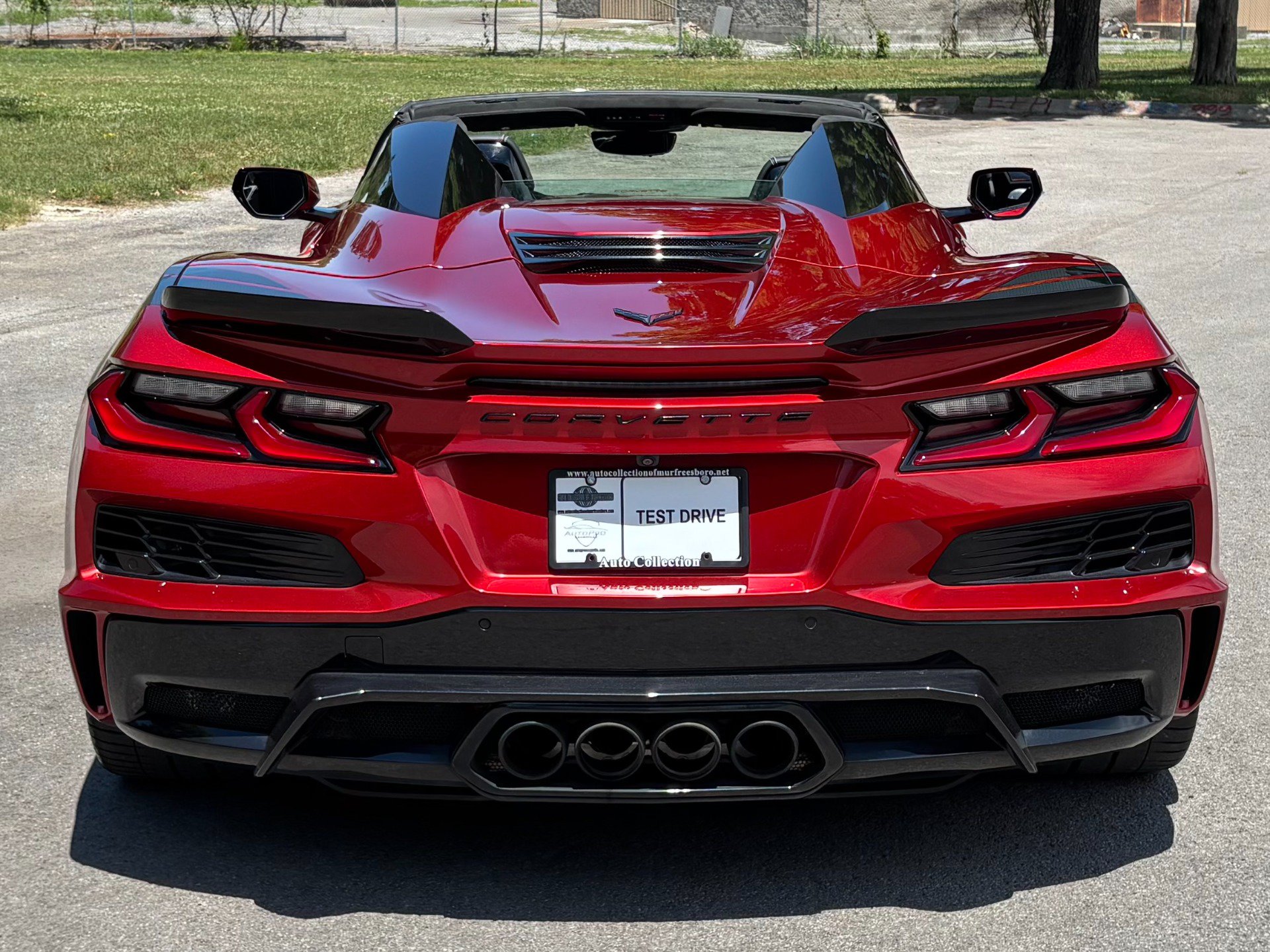 Used 2024 Chevrolet Corvette Z06 RWD image 10