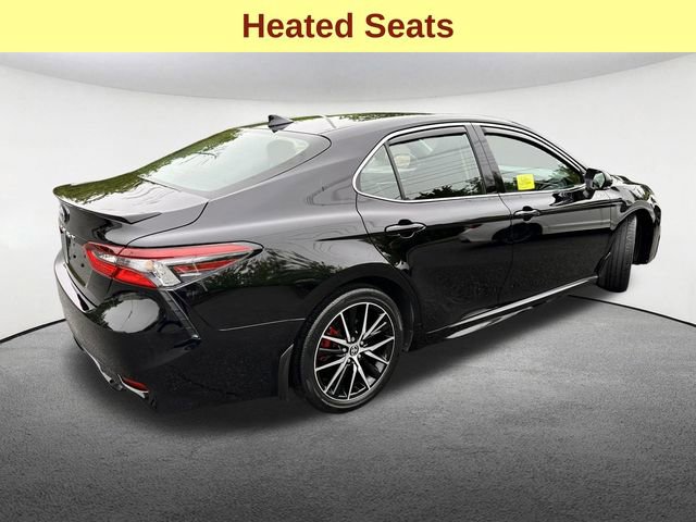 Used 2023 Toyota Camry SE w/ Cold Weather Package FWD image 12
