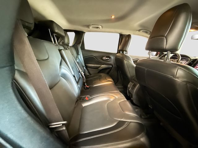 Used 2020 Jeep Cherokee Limited AWD/4WD image 26
