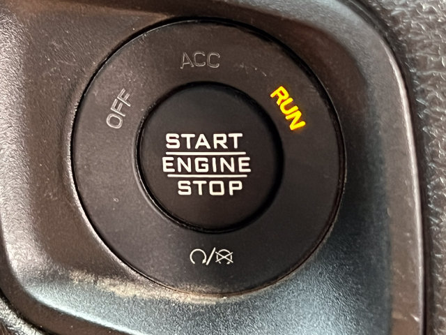 Used 2024 Jeep Wrangler Sport AWD/4WD image 30