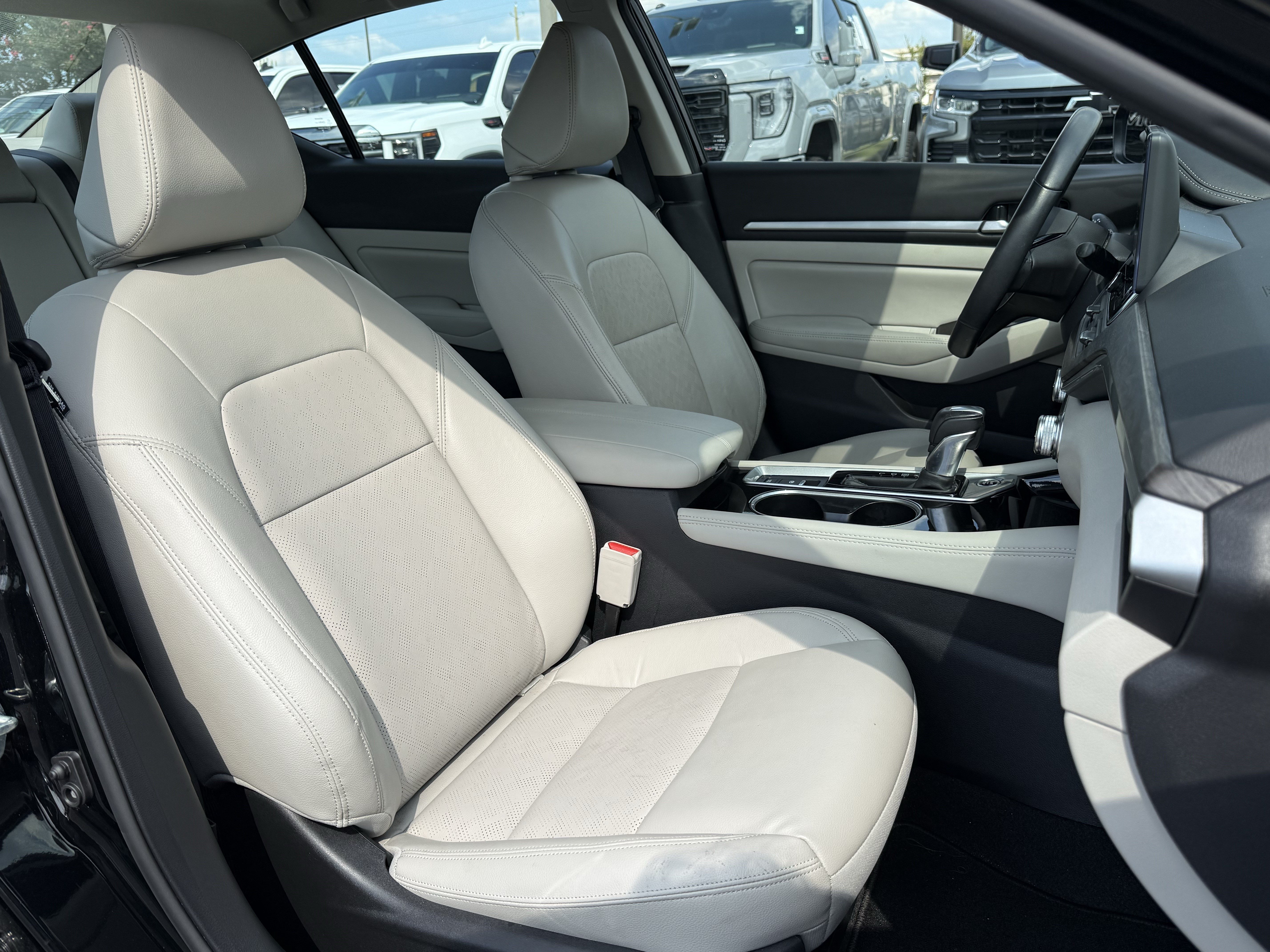 Used 2024 Nissan Altima 2.5 SL AWD/4WD image 36