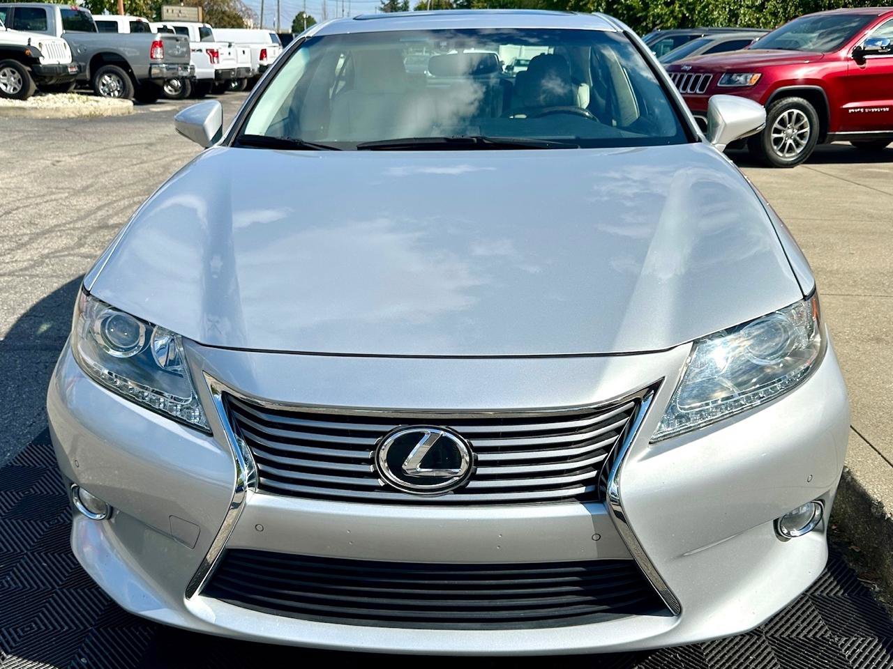 Used 2014 Lexus ES 350 w/ Premium Package image 4
