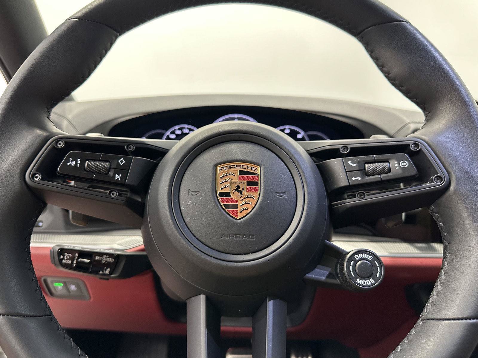 Certified 2026 Porsche Cayenne S AWD/4WD image 25