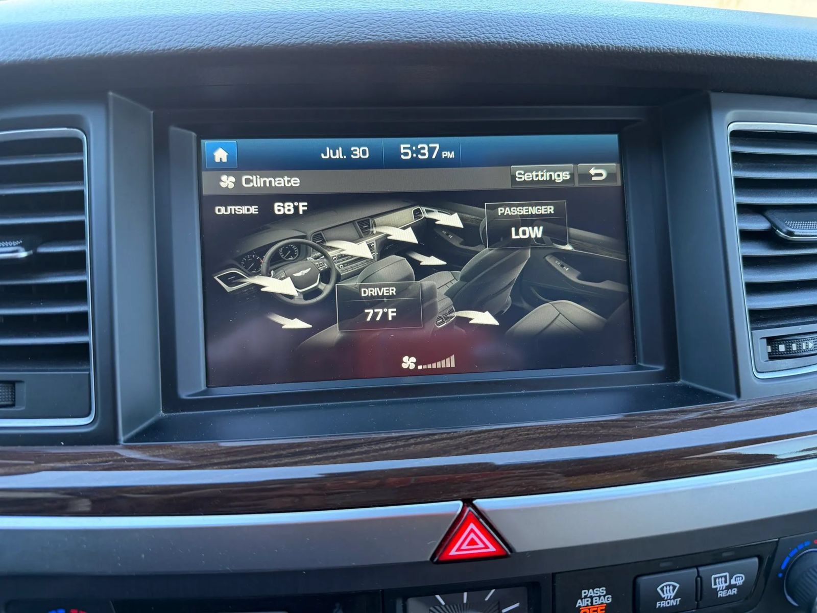 Used 2016 Hyundai Genesis 3.8 w/ Option Group 02 AWD/4WD image 97