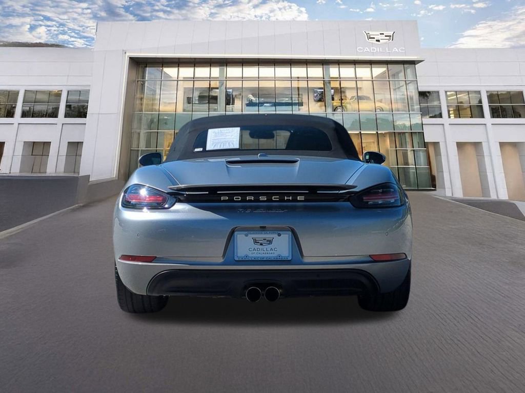 Used 2018 Porsche 718 Boxster image 6