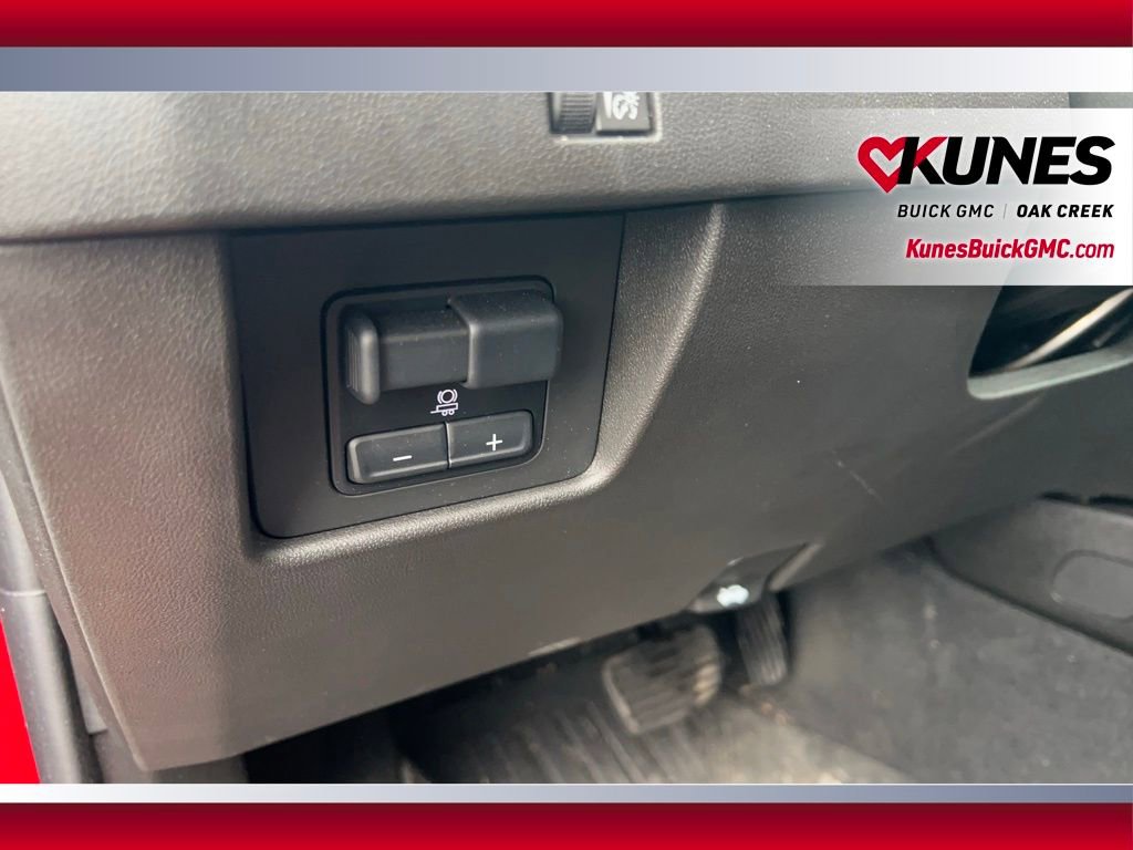 Used 2024 GMC Canyon Elevation w/ Convenience Package image 11