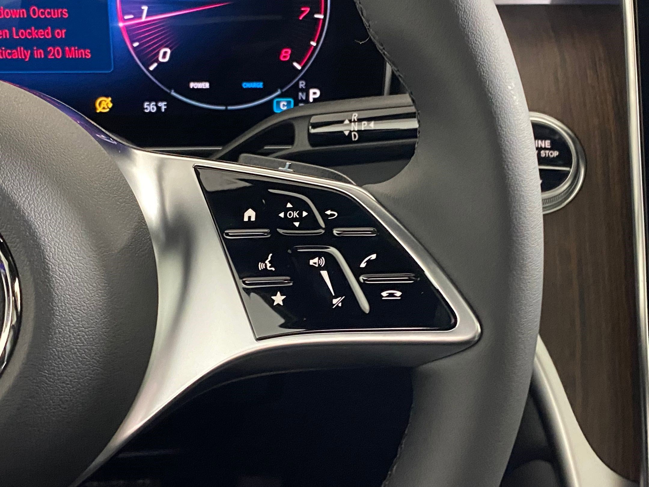 Used 2026 Mercedes-Benz GLC 300 4MATIC image 28