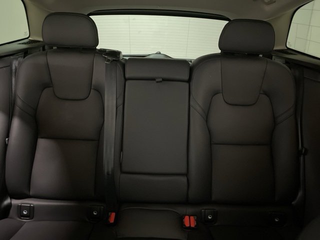 Used 2025 Volvo XC60 B5 Plus image 74
