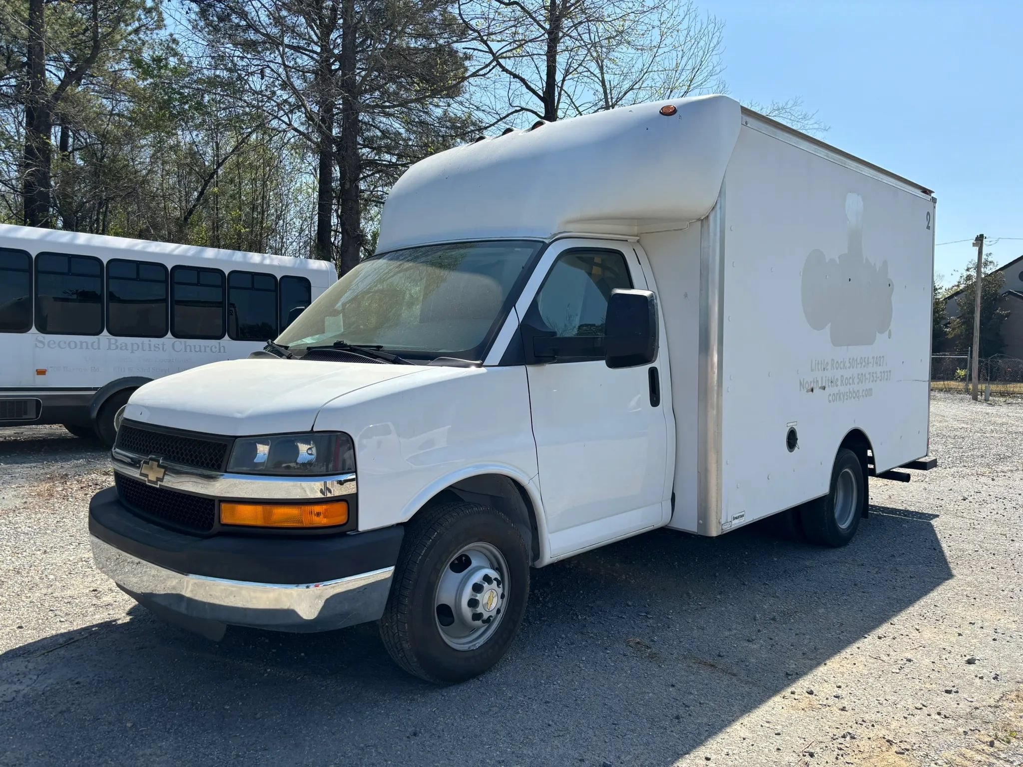 Used 2016 Chevrolet Express 3500 RWD image 3