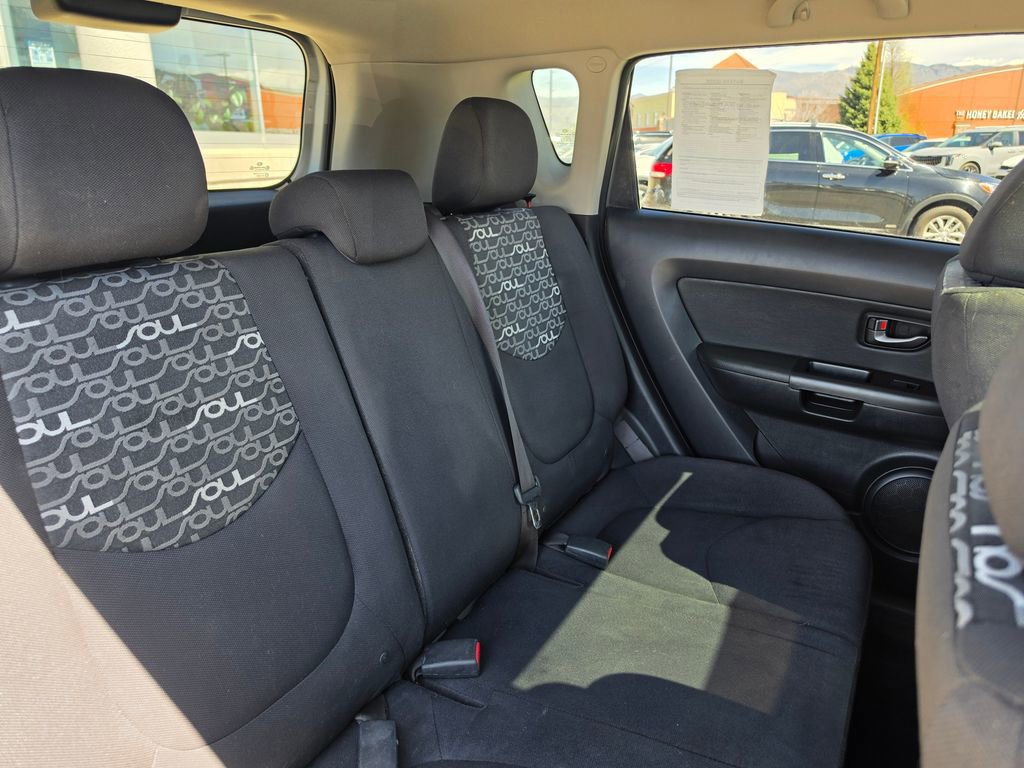Used 2011 Kia Soul + w/ Audio Pkg FWD image 13