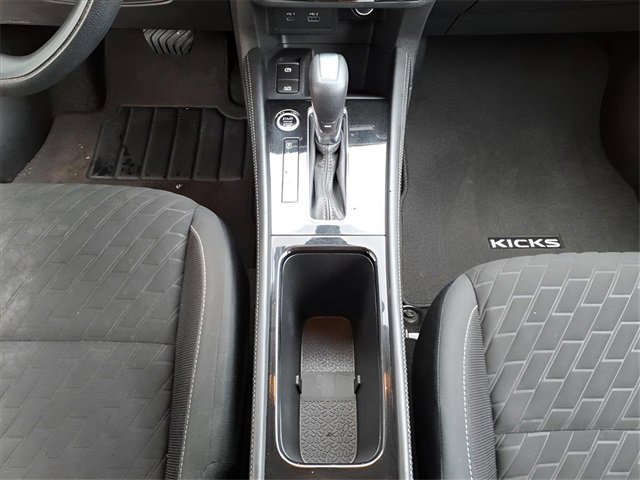 Used 2021 Nissan Kicks SV image 21