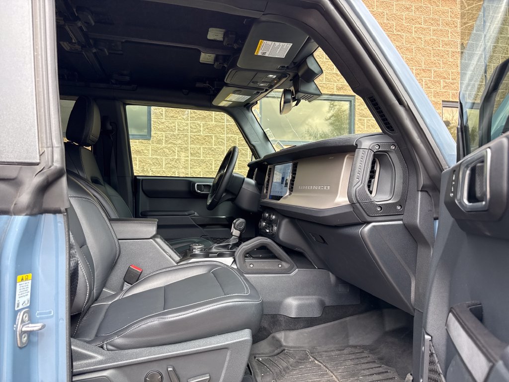 Used 2025 Ford Bronco Outer Banks w/ Sasquatch Package AWD/4WD image 28