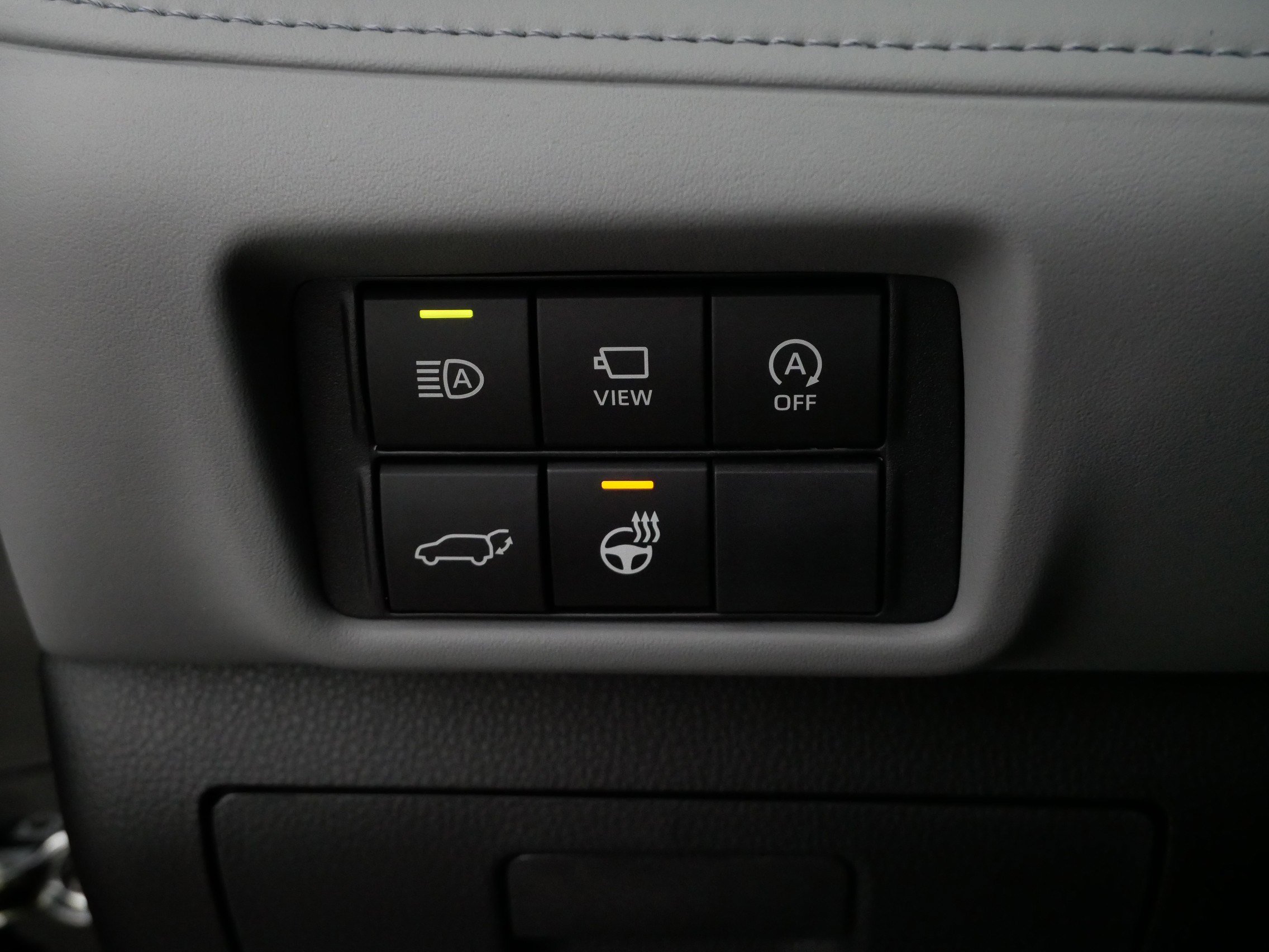 Certified 2026 Toyota Highlander Platinum image 28