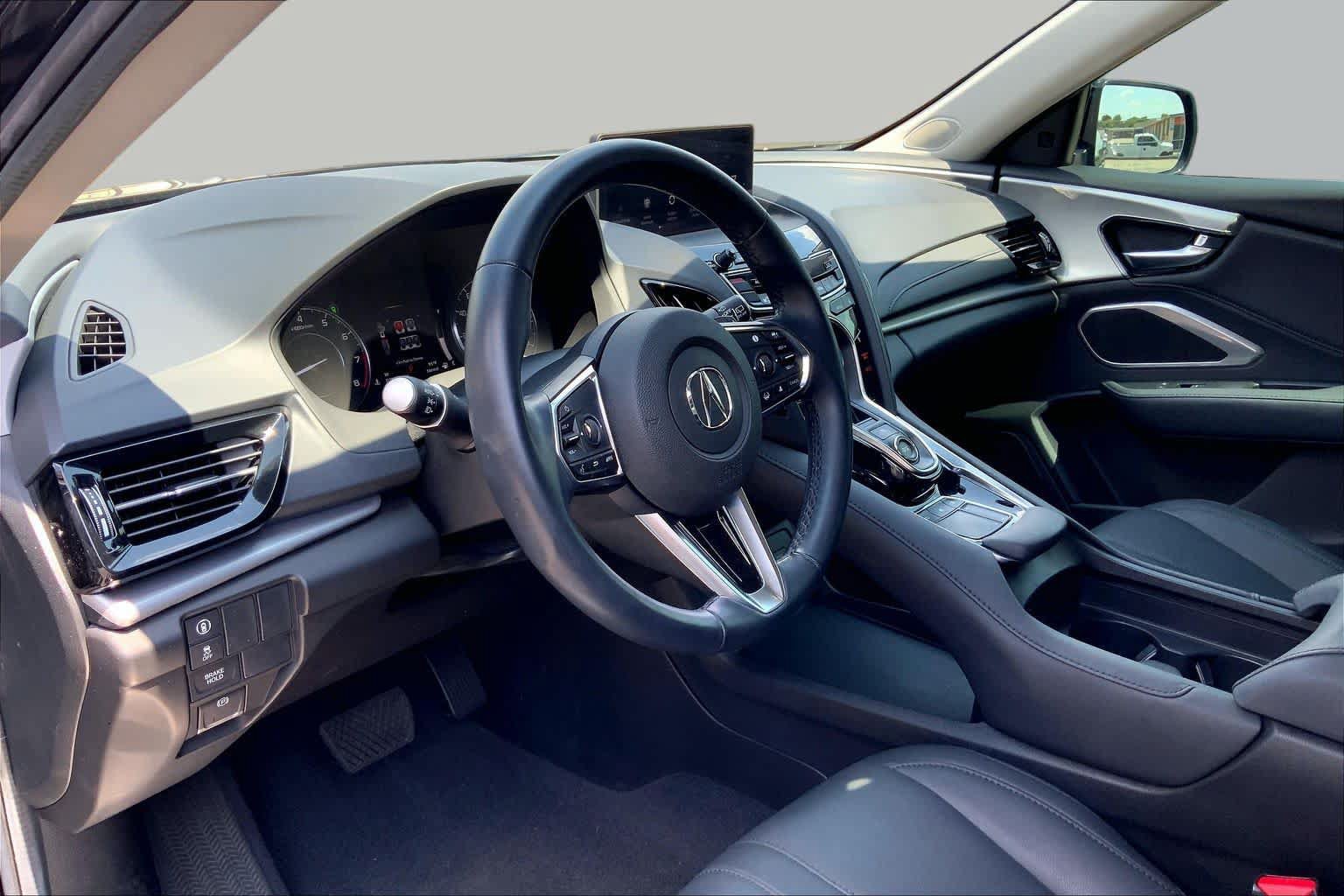 Used 2024 Acura RDX SH-AWD image 16