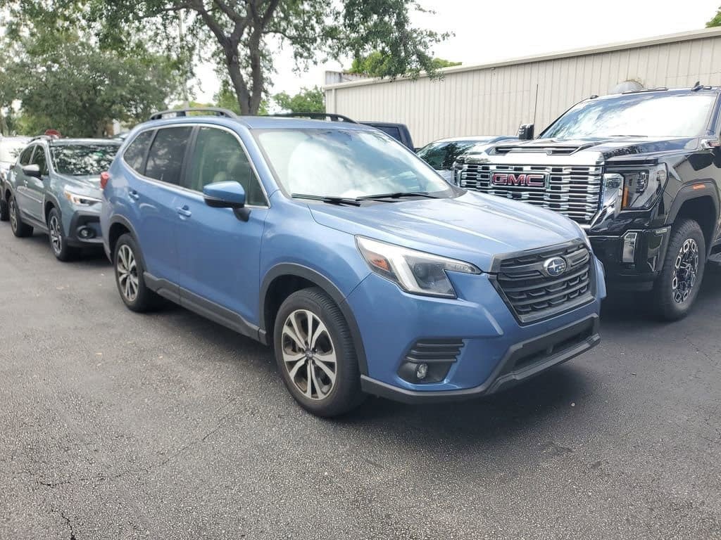 Used 2024 Subaru Forester Limited AWD/4WD image 3