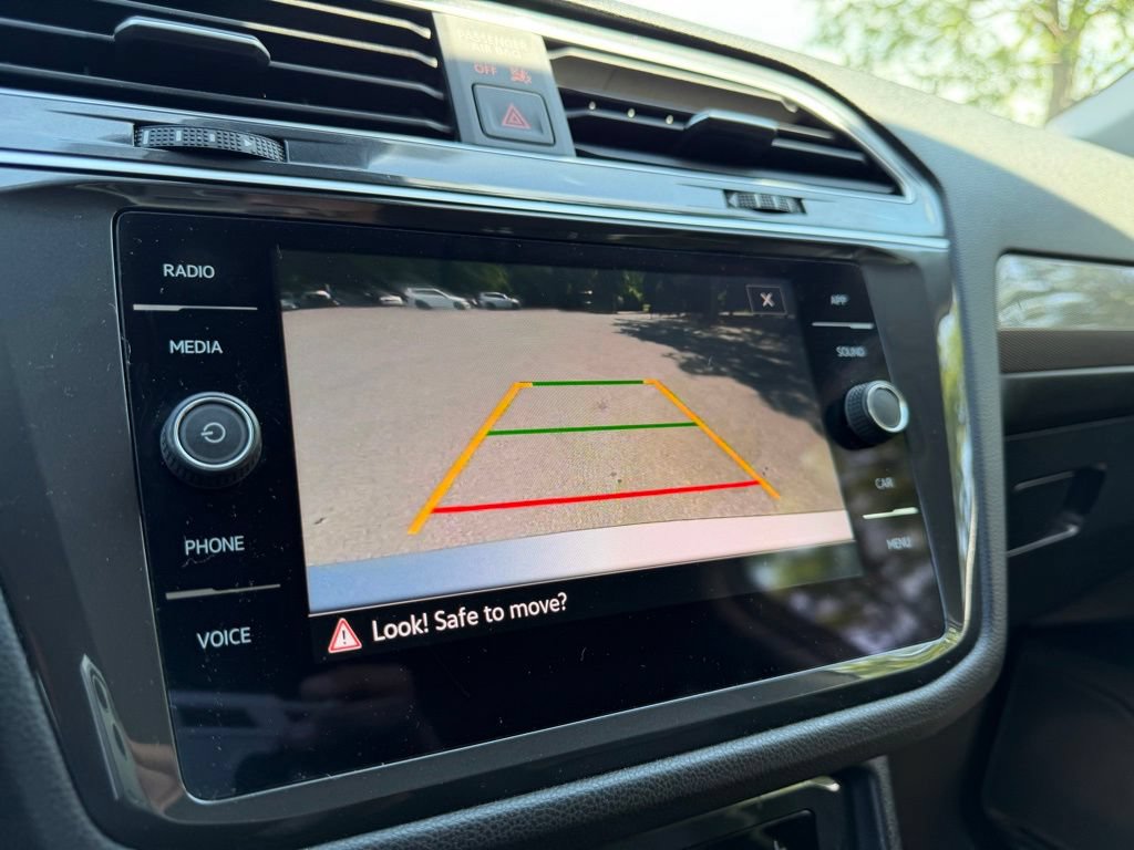 Certified 2023 Volkswagen Tiguan SE FWD image 21
