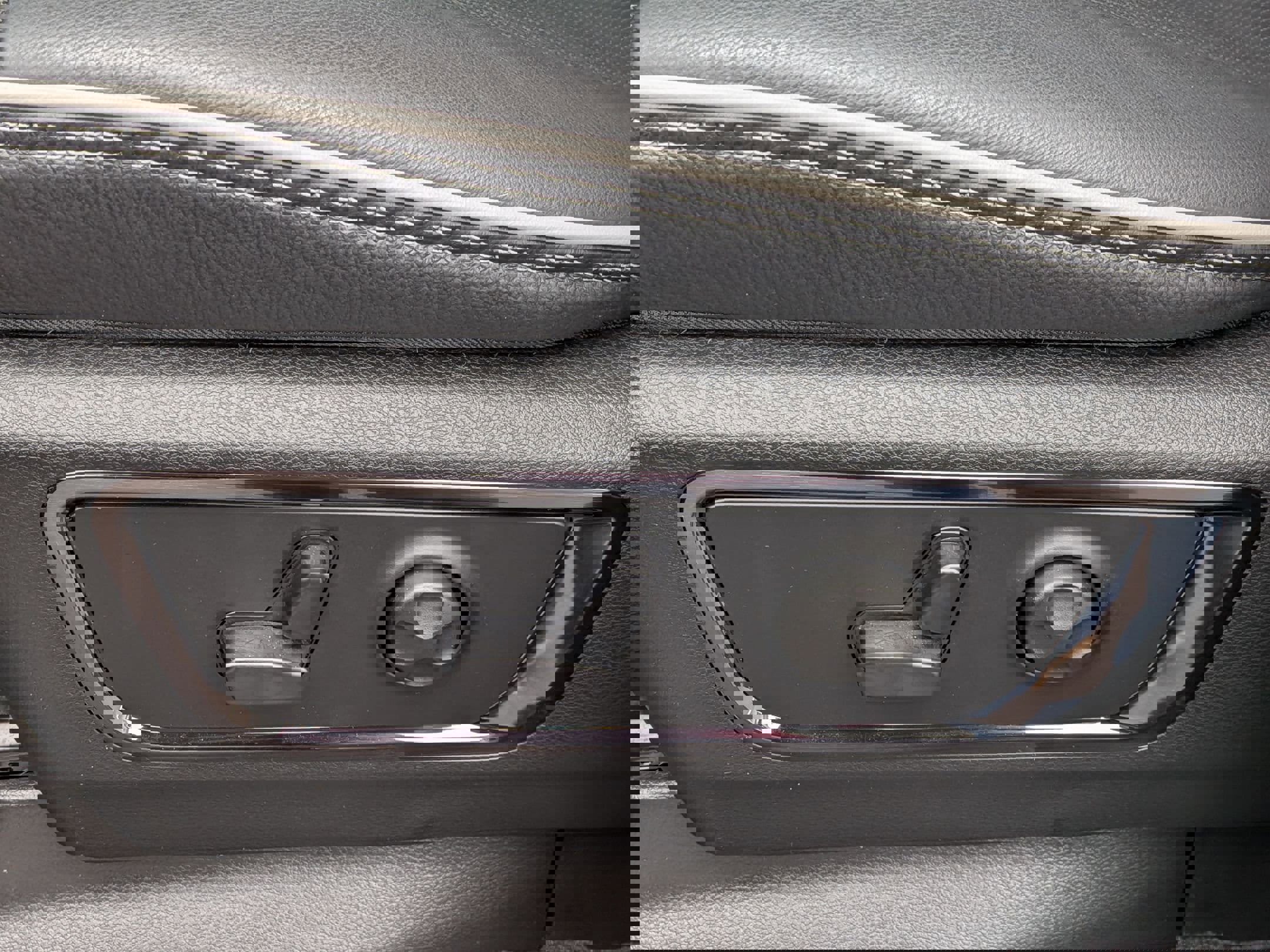 Used 2026 RAM 1500 Limited w/ Body Color Bumper Group image 14