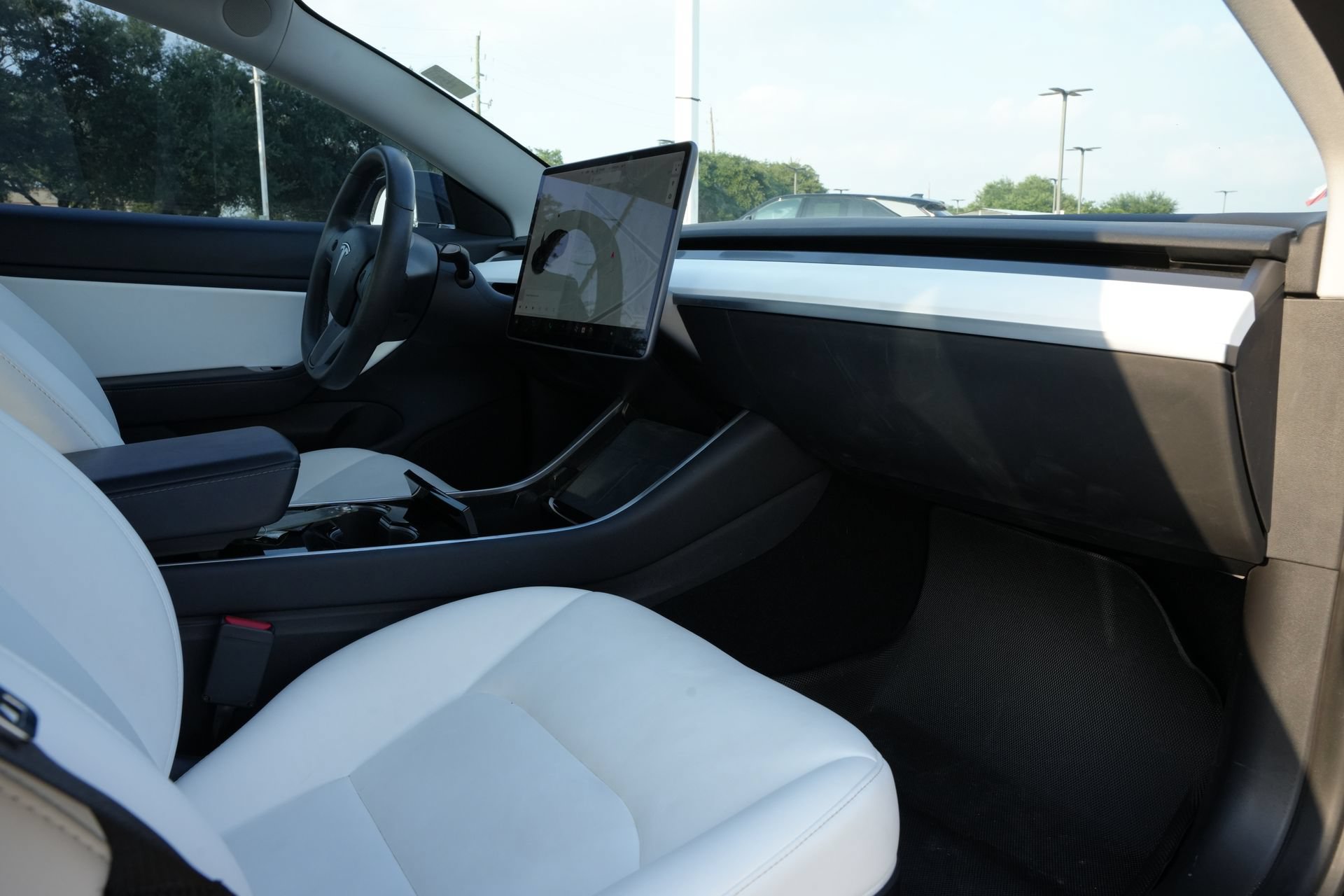 Used 2020 Tesla Model 3 Standard Range Plus RWD image 20