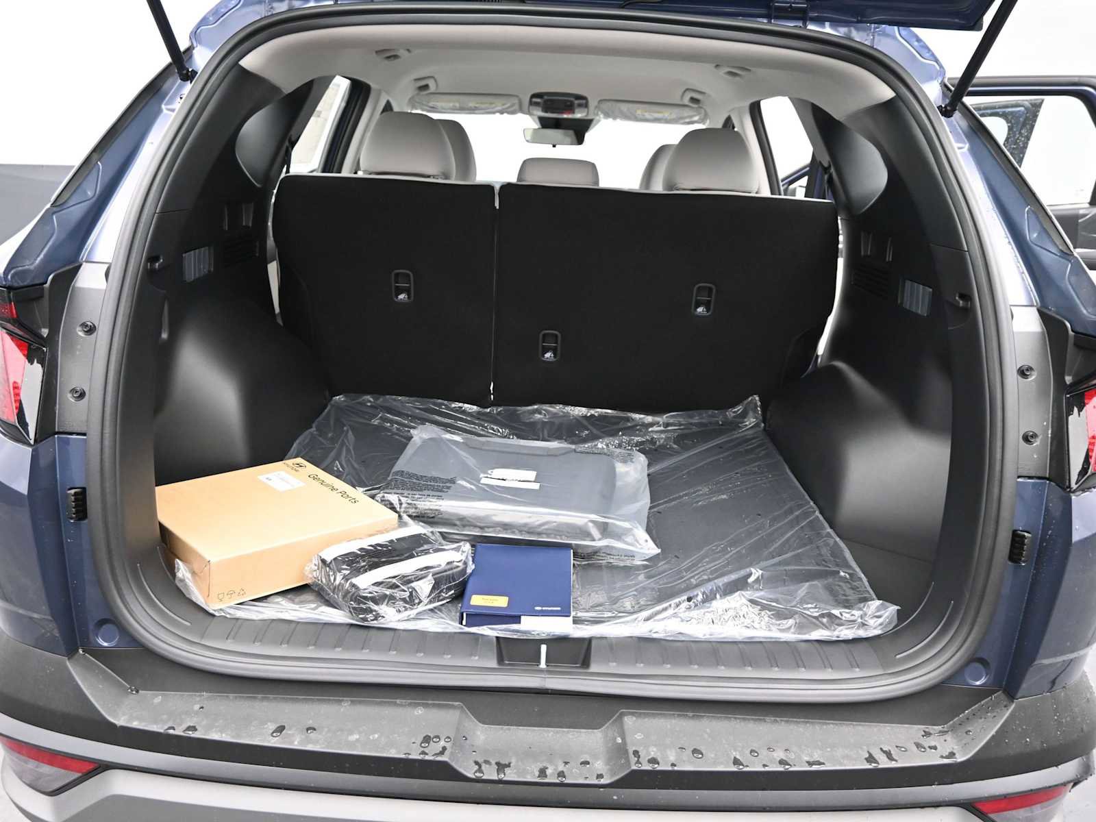 New 2026 Hyundai Tucson SE image 13