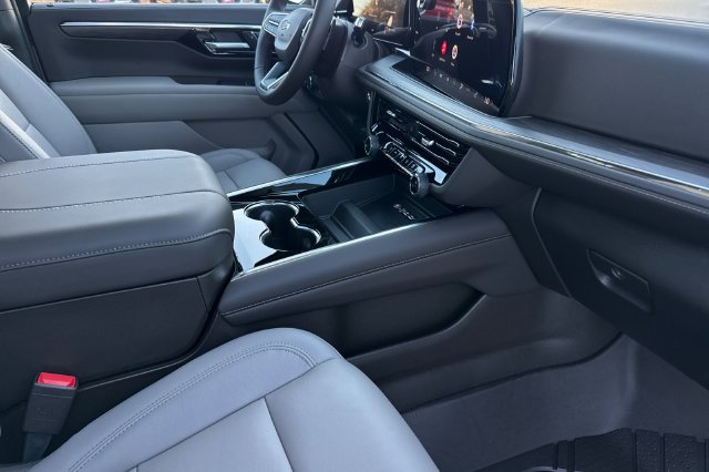 New 2027 Chevrolet Suburban Z71 w/ Z71 Off-Road Package AWD/4WD image 23