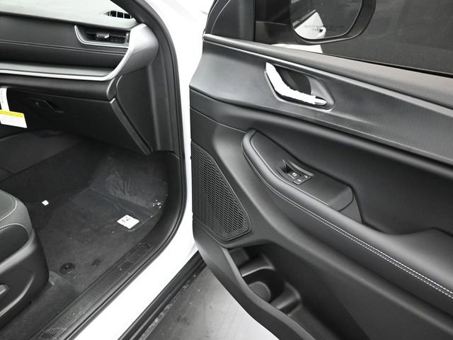 New 2025 Jeep Grand Cherokee Laredo image 23