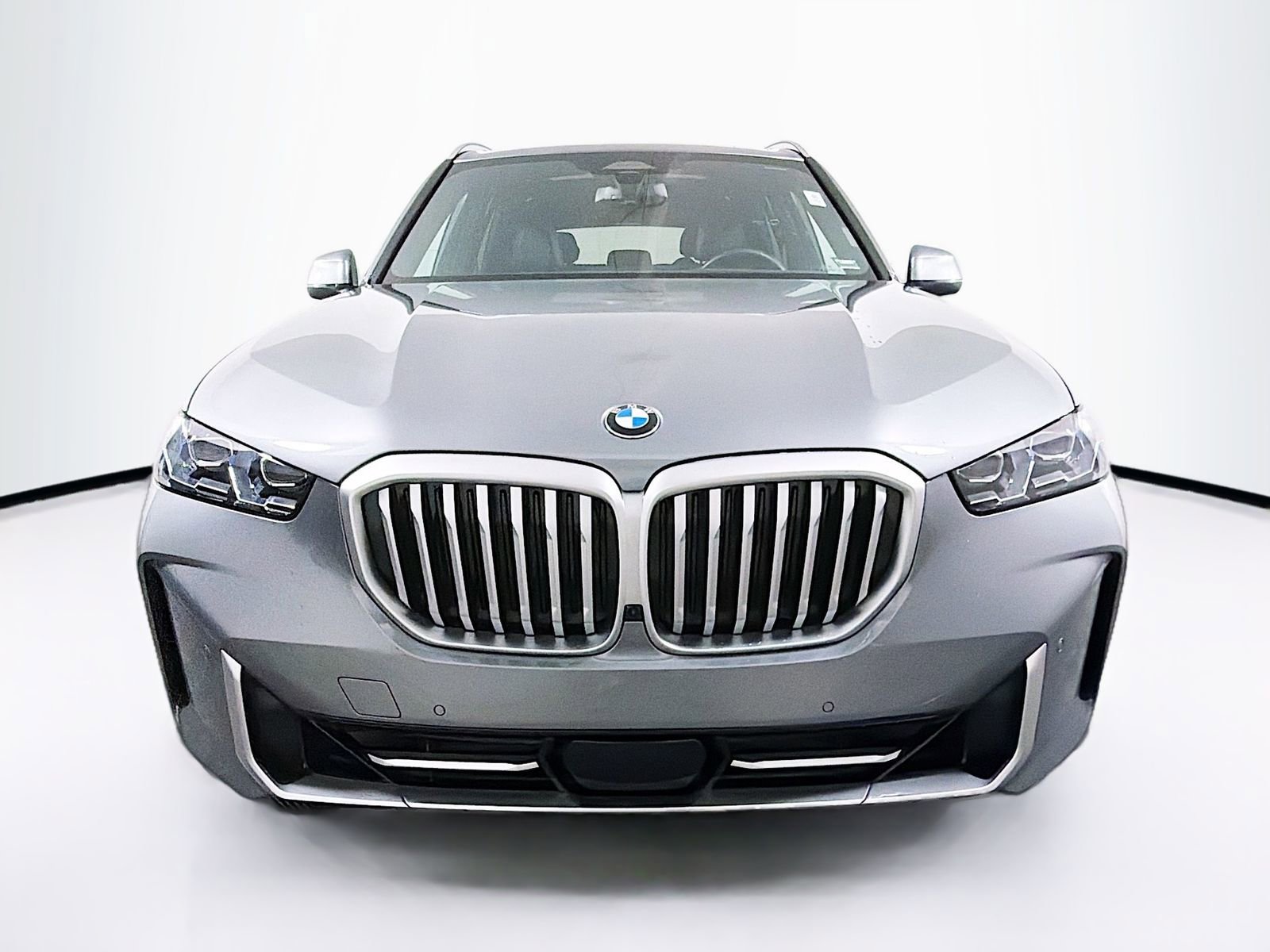 Used 2026 BMW X5 xDrive40i image 2