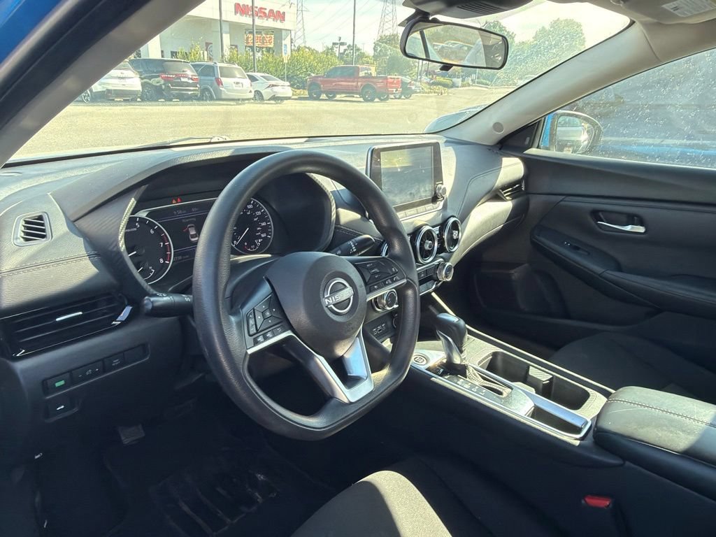Used 2024 Nissan Sentra SV FWD image 9