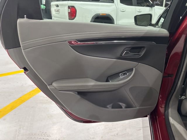 Used 2019 Chevrolet Impala Premier w/ Premier Convenience Package FWD image 30
