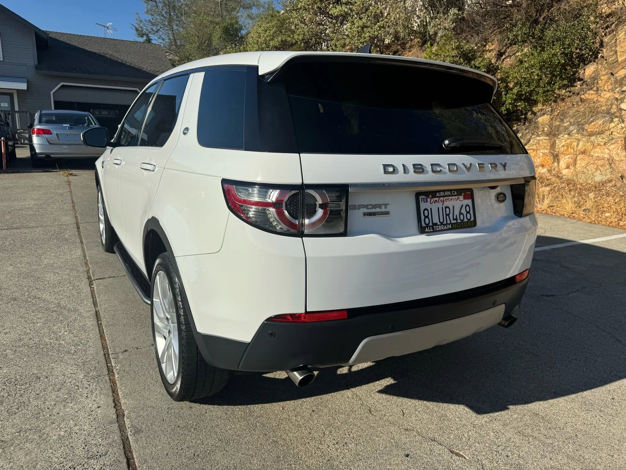 Used 2015 Land Rover Discovery Sport HSE Luxury image 4