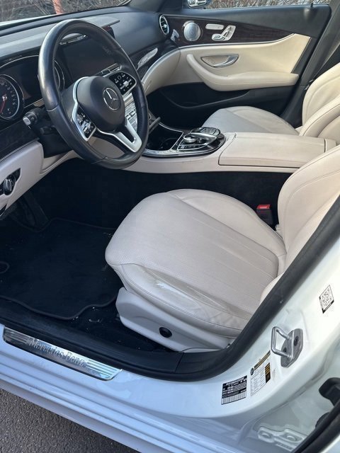 Used 2019 Mercedes-Benz E 300 4MATIC image 8
