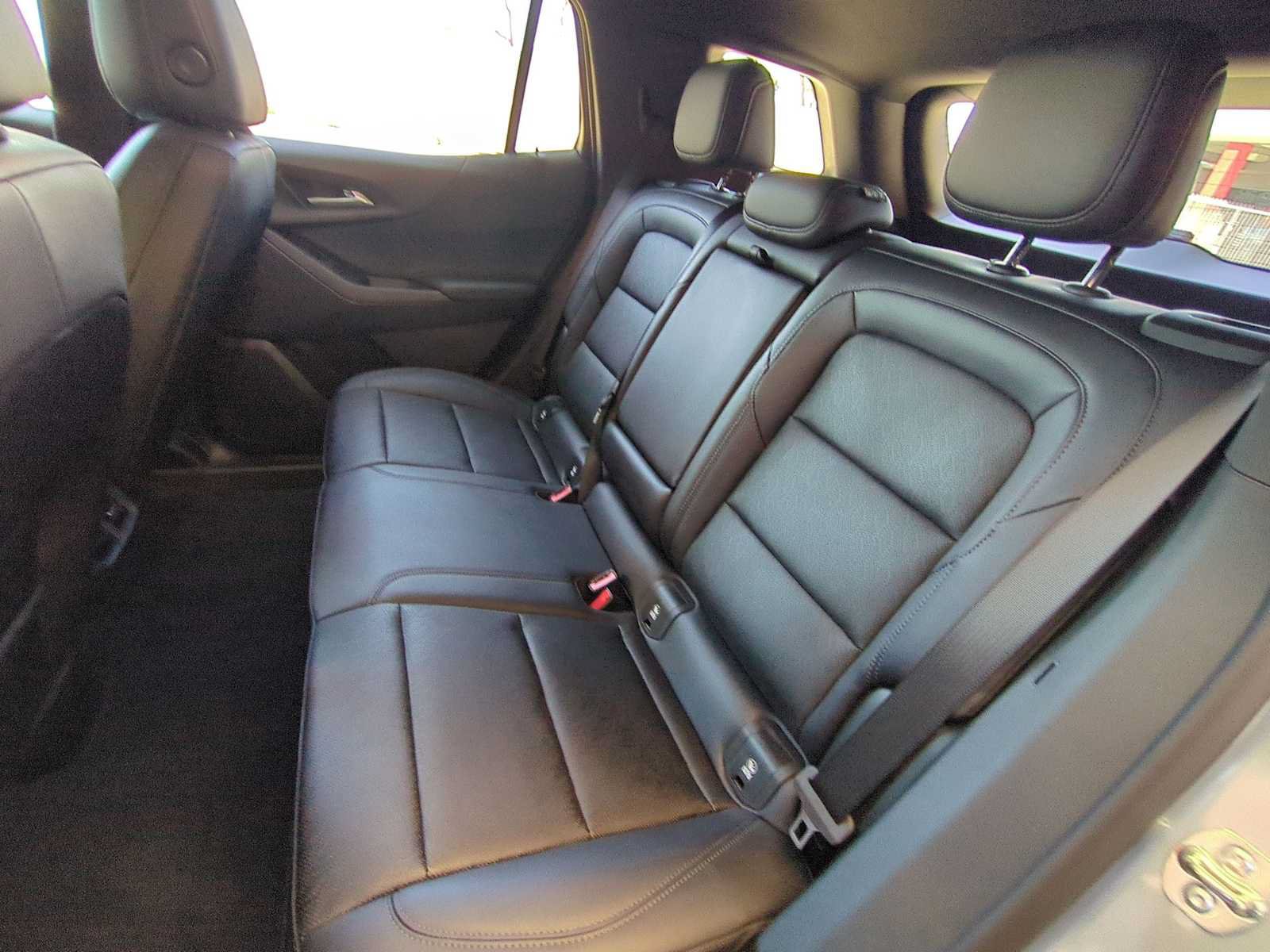 New 2027 Chevrolet Equinox LT w/ Convenience Package II FWD image 24