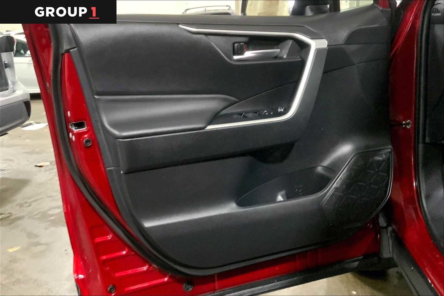 Used 2022 Toyota RAV4 XLE w/ Convenience Package image 22