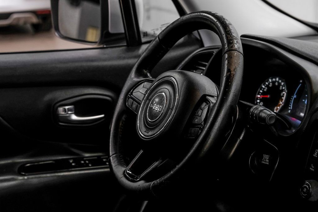 Used 2017 Jeep Renegade Altitude image 20