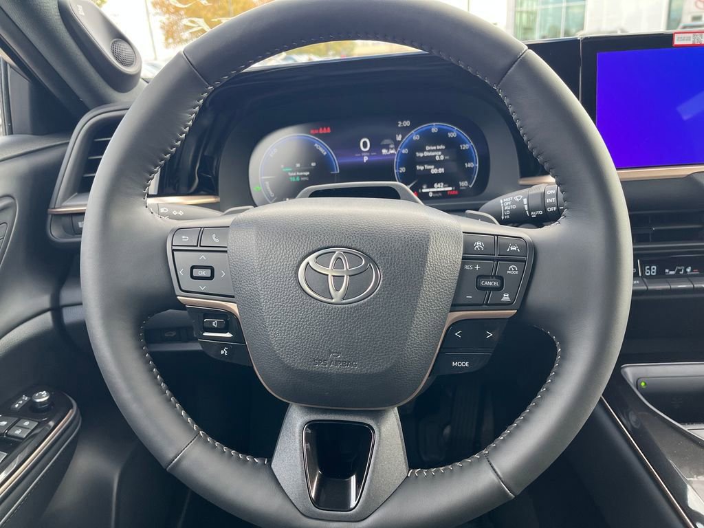 New 2025 Toyota Crown Signia image 16