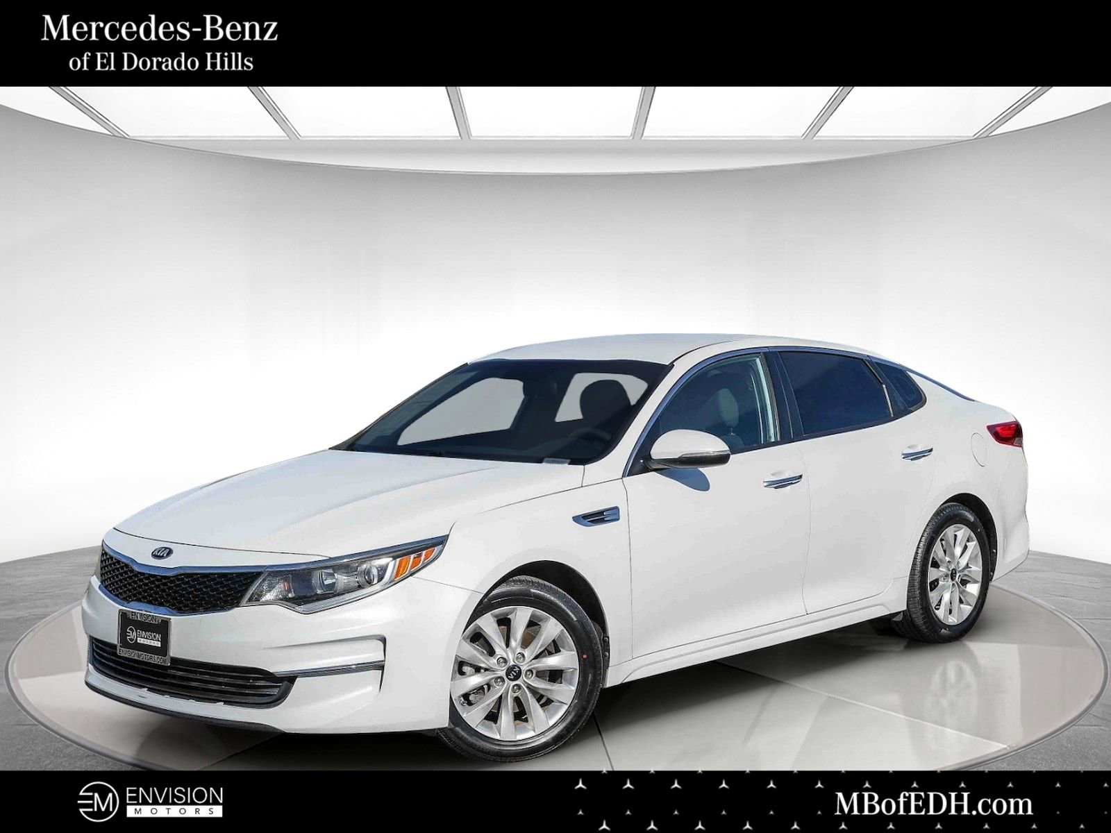 Used 2017 Kia Optima LX FWD image 1