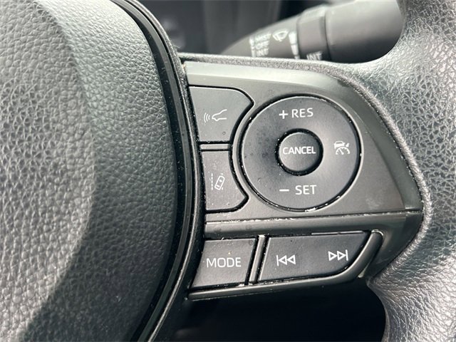 Used 2022 Toyota Corolla LE image 13