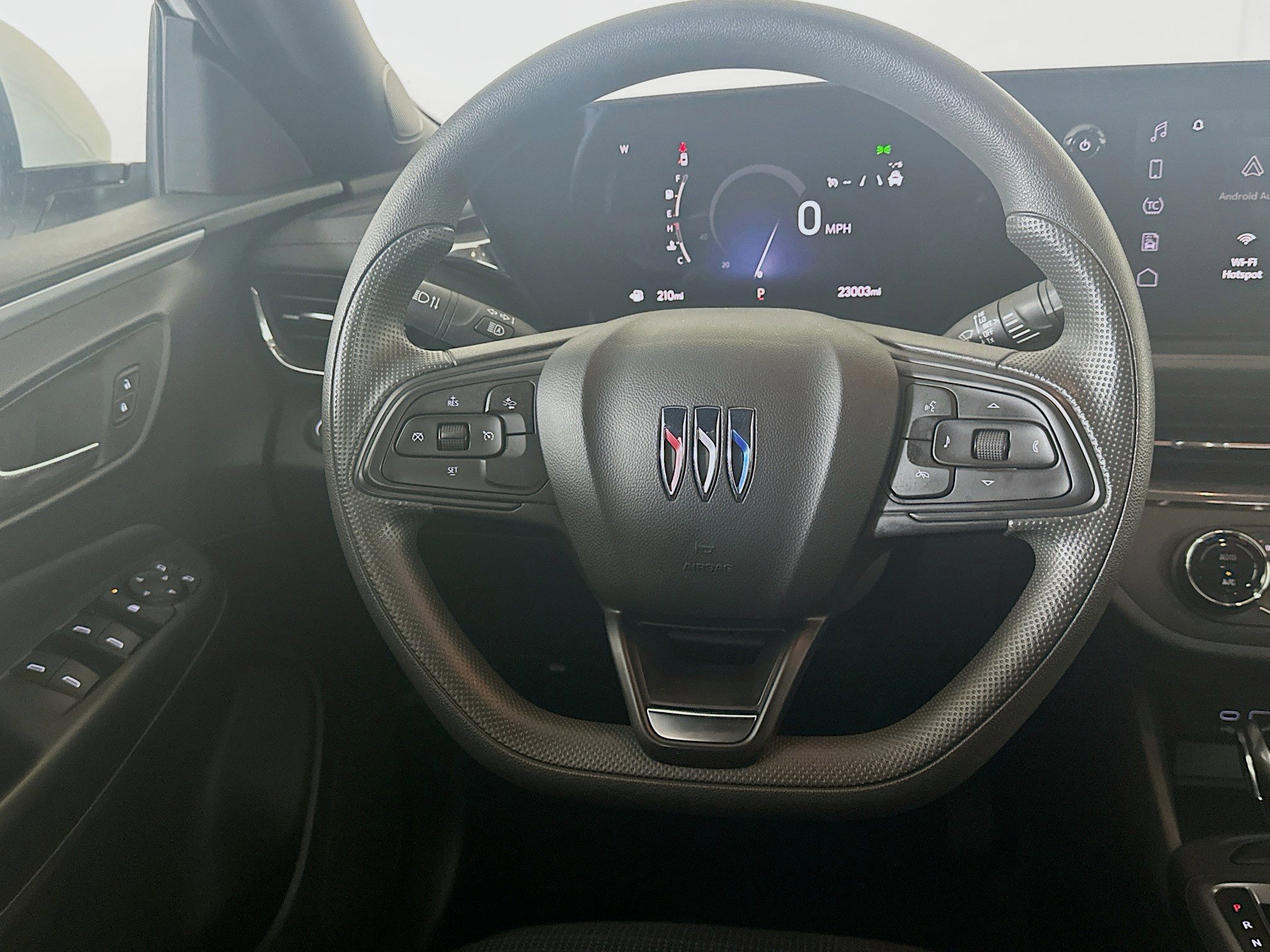 Used 2025 Buick Envista Preferred image 17
