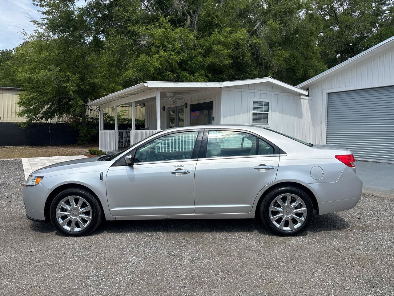 Used 2012 Lincoln MKZ FWD image 8