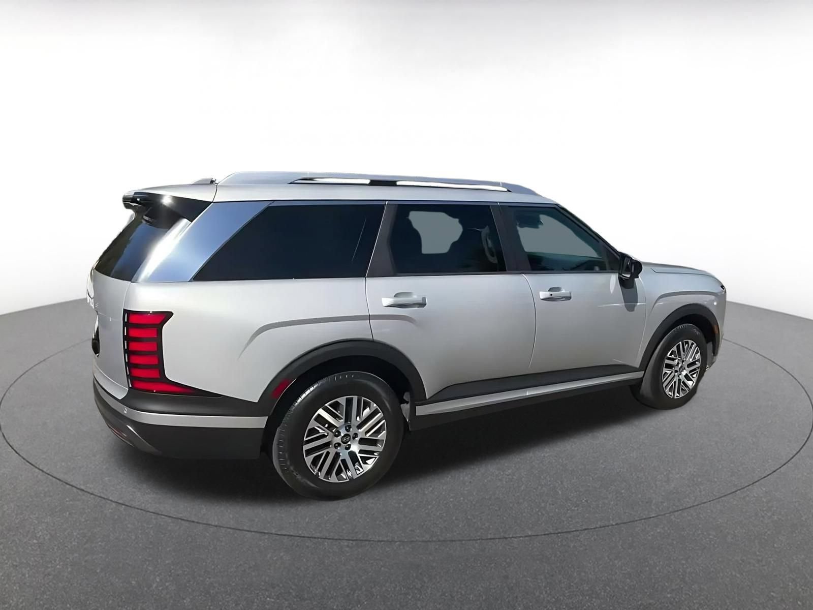 Used 2026 Hyundai Palisade SEL FWD image 14