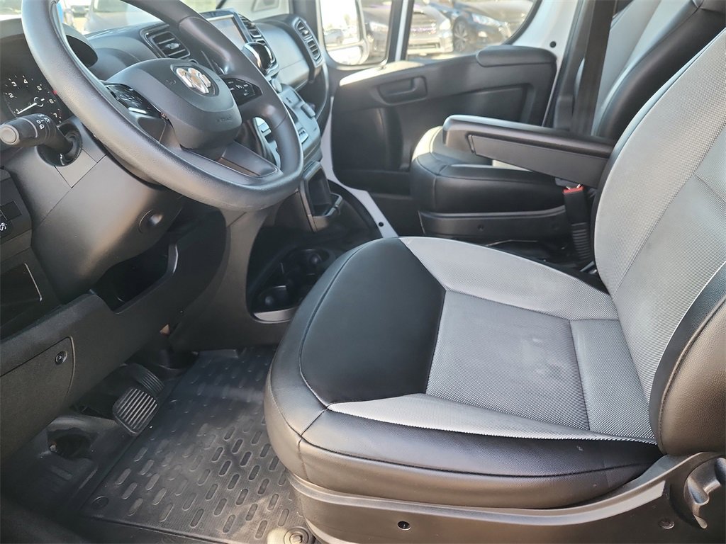 Used 2023 RAM ProMaster 2500 image 7